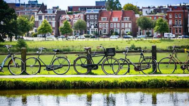 Arnhem fietsen bij het water