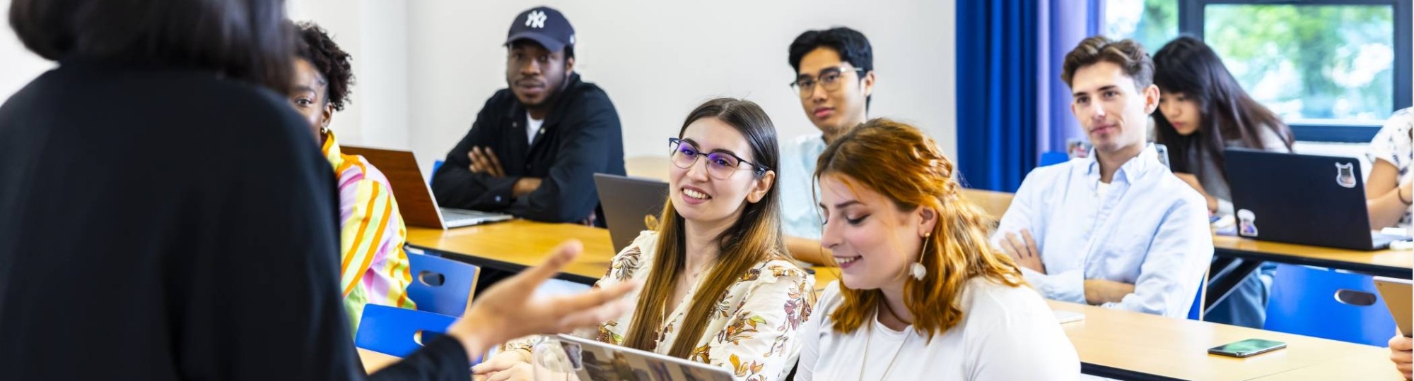 Sample Lecture for international students at HAN University of Applied Sciences on a laptop