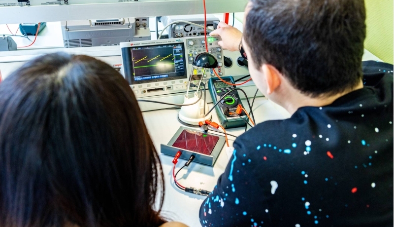 Careers after an Electrical & Electronic Engineering Bachelor in a technical university in the Netherlands